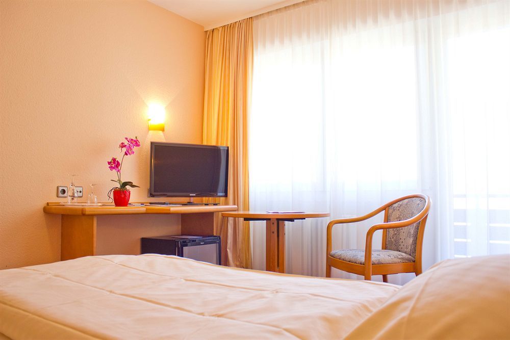 Waldhotel Forellenhof Baden-Baden Exterior photo