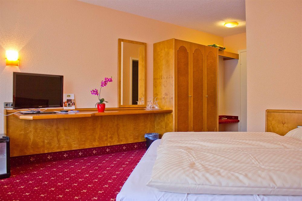 Waldhotel Forellenhof Baden-Baden Exterior photo