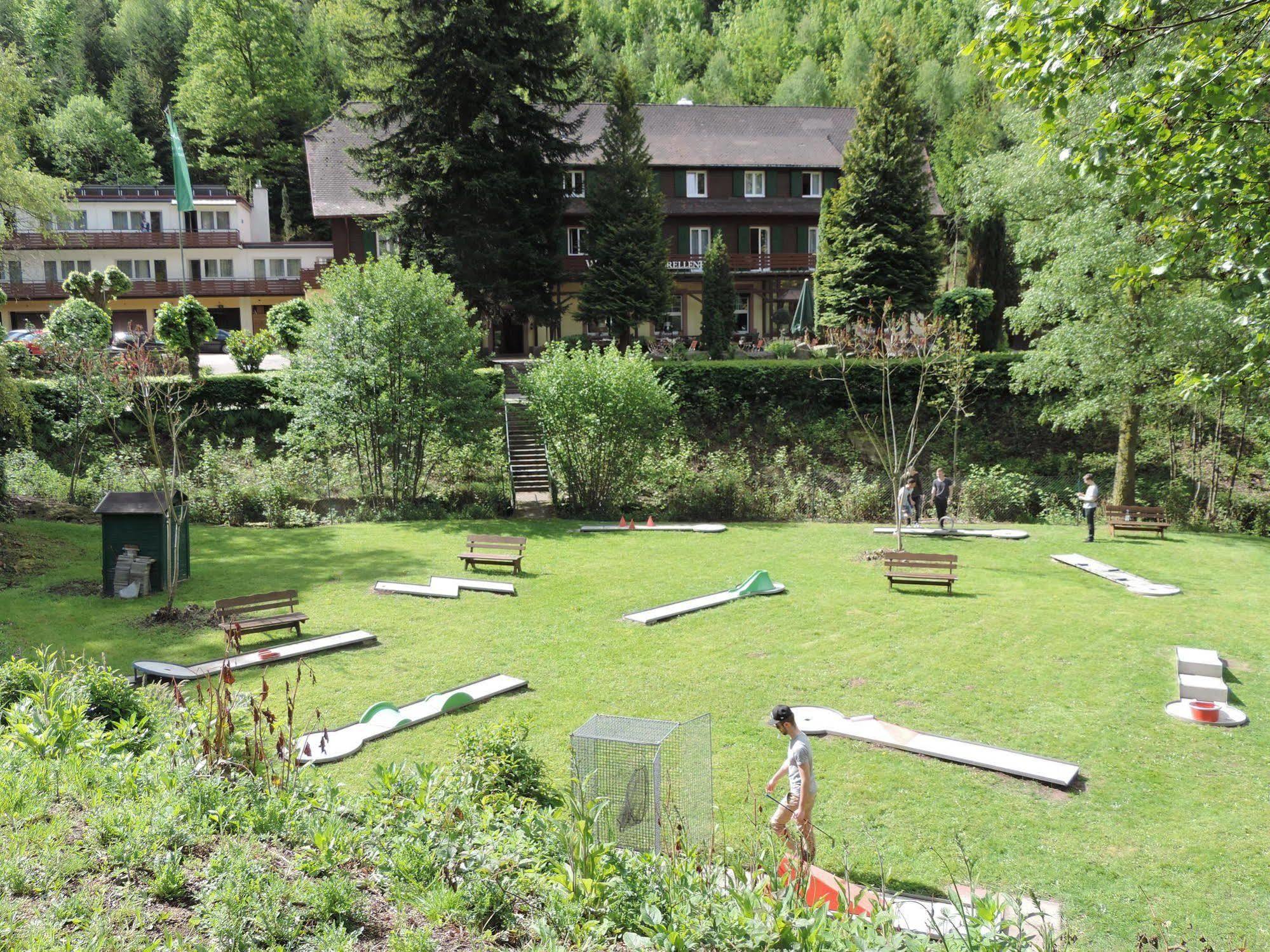 Waldhotel Forellenhof Baden-Baden Exterior photo